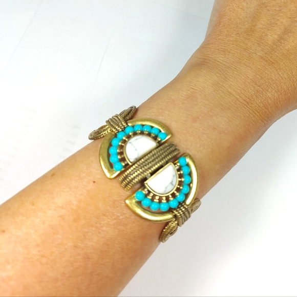 Stella & Dot Vintage Gold Semi-Precious Totem Bracelet NIB - Picture 8 of 12